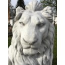 XXXL Löwe Löwen Tierfigur Torwächter Türwächter Steinfigur Steinskulptur Garten von vorne links schauend